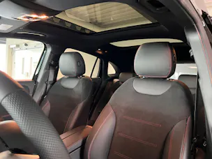 Mercedes-Benz GLA 250 4Matic 8G-DCT Swiss Star