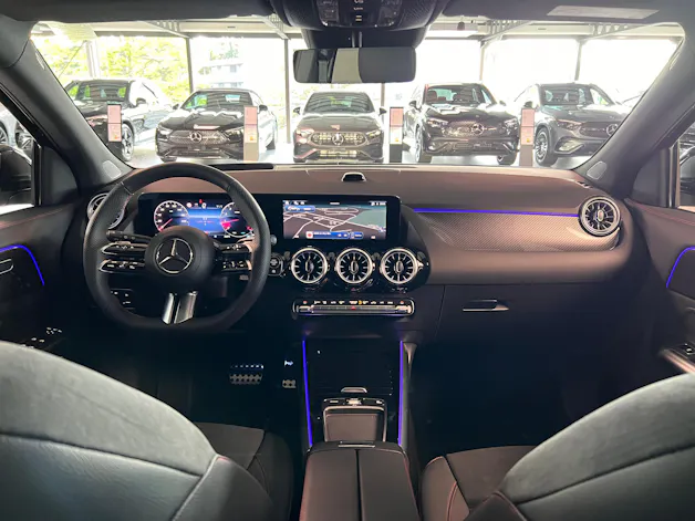 Mercedes-Benz GLA 250 4Matic 8G-DCT Swiss Star