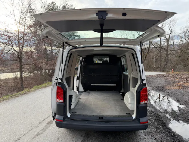 VW T6.1 2.0 TDI Entry