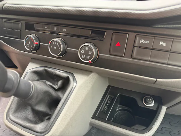 VW T6.1 2.0 TDI Entry
