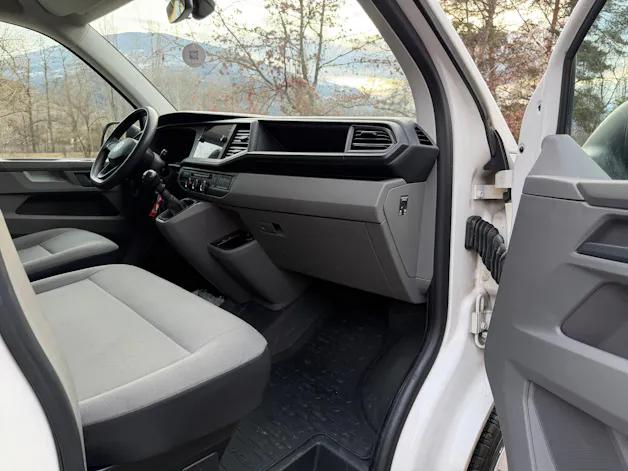 VW T6.1 2.0 TDI Entry