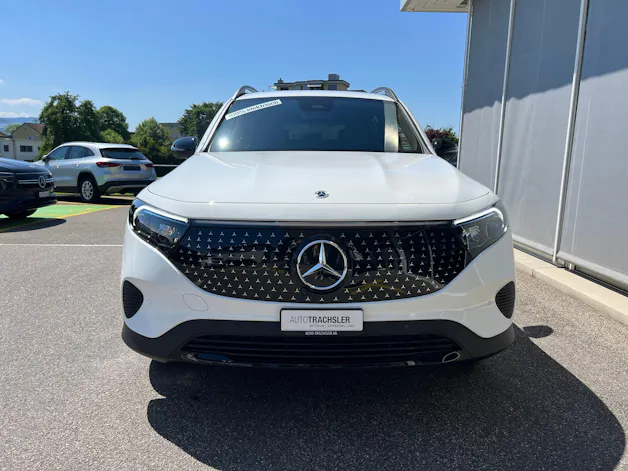 Mercedes-Benz EQB 300 4Matic Swiss Star