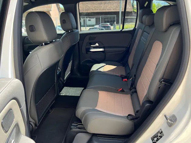 Mercedes-Benz EQB 300 4Matic Swiss Star