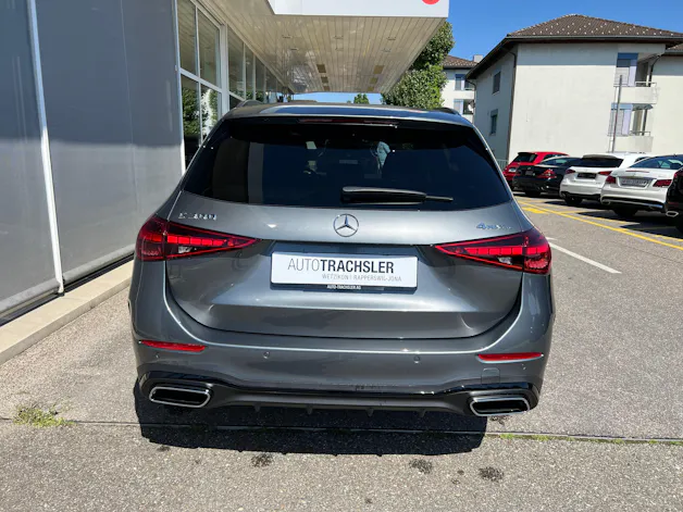 Mercedes-Benz C 300 T 4Matic AMG Line