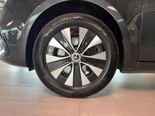 Mercedes-Benz V 250 d 4MATIC AVANTGARDE Lang (FL)
