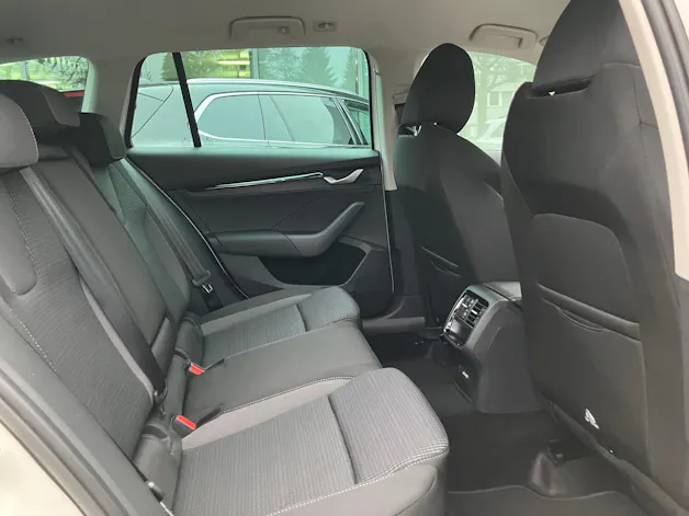 Škoda Octavia Combi 2.0 TSI DSG Selection 4x4