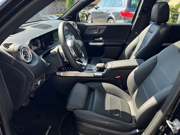 Mercedes-Benz EQB 350 4Matic Swiss Star AMG Line
