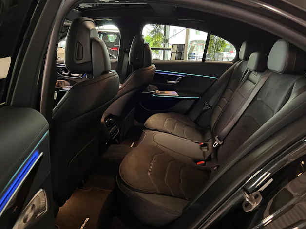 Mercedes-Benz E 200 9G-Tronic 4Matic