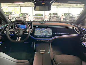 Mercedes-Benz E 200 9G-Tronic 4Matic