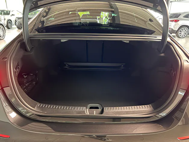 Mercedes-Benz E 200 9G-Tronic 4Matic