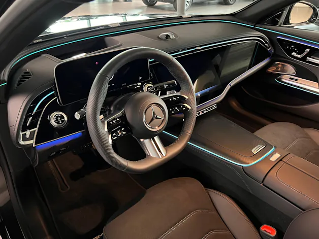 Mercedes-Benz E 200 9G-Tronic 4Matic