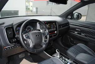 Mitsubishi Outlander 2.4 PHEV Diamond 4WD Automatic