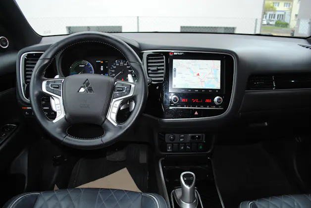 Mitsubishi Outlander 2.4 PHEV Diamond 4WD Automatic