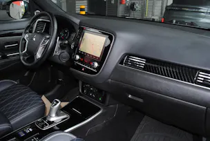 Mitsubishi Outlander 2.4 PHEV Diamond 4WD Automatic