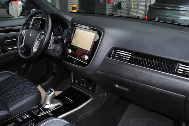 Mitsubishi Outlander 2.4 PHEV Diamond 4WD Automatic
