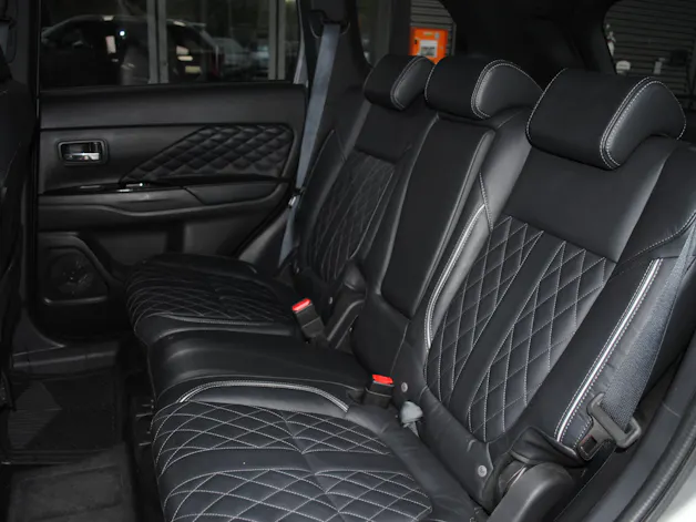 Mitsubishi Outlander 2.4 PHEV Diamond 4WD Automatic
