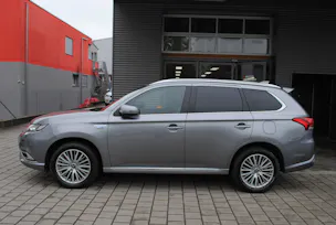 Mitsubishi Outlander 2.4 PHEV Diamond 4WD Automatic