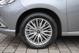 Mitsubishi Outlander 2.4 PHEV Diamond 4WD Automatic