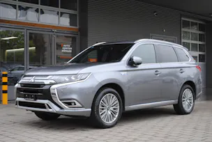 Mitsubishi Outlander 2.4 PHEV Diamond 4WD Automatic