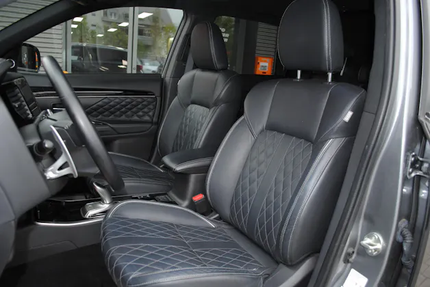 Mitsubishi Outlander 2.4 PHEV Diamond 4WD Automatic