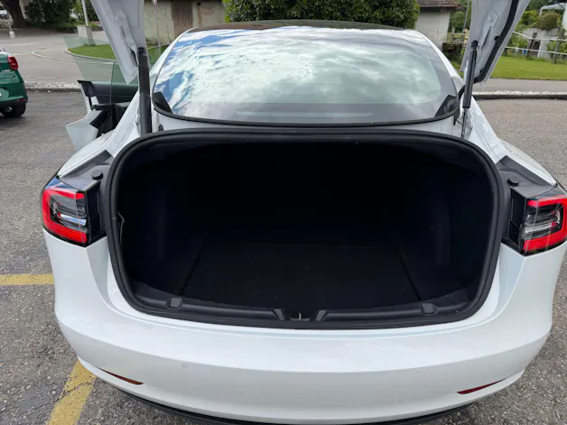 Tesla Model 3 Long Range Dual Motor AWD