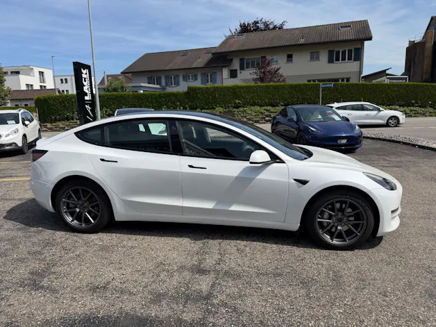 Tesla Model 3 Long Range Dual Motor AWD