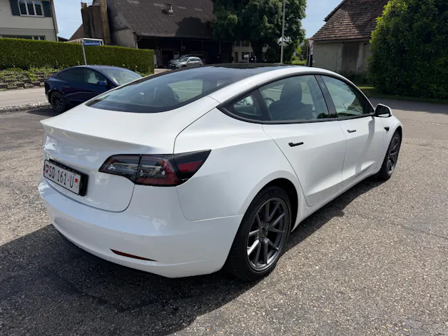 Tesla Model 3 Long Range Dual Motor AWD