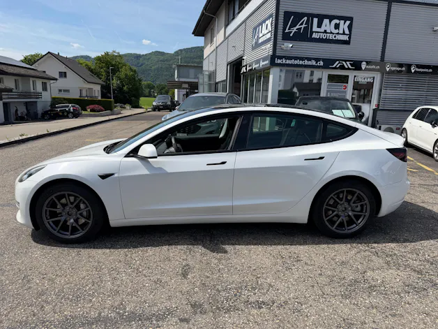 Tesla Model 3 Long Range Dual Motor AWD