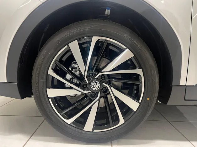 MG ZS 1.5 HEV Luxury
