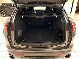 Alfa Romeo Stelvio 2.0 Veloce Premium Sky Q4