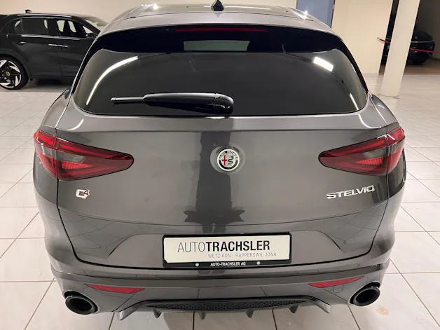 Alfa Romeo Stelvio 2.0 Veloce Premium Sky Q4