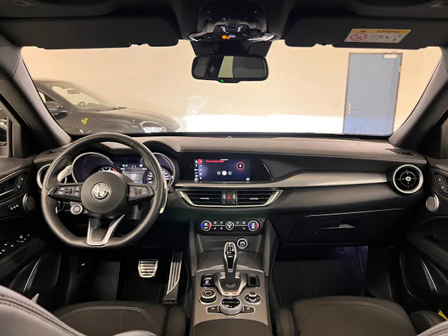Alfa Romeo Stelvio 2.0 Veloce Premium Sky Q4