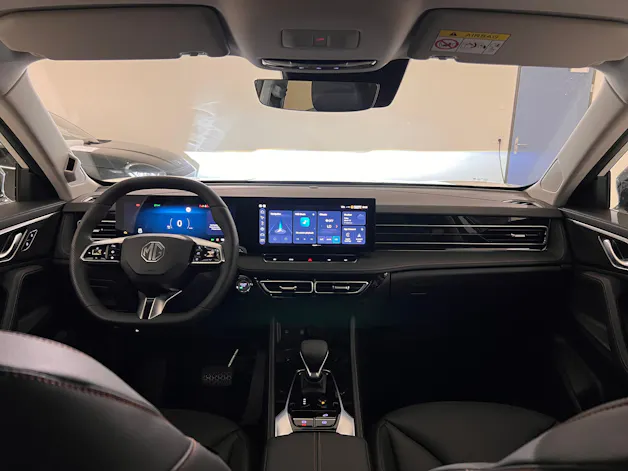 MG HS 1.5 T HEV Luxury