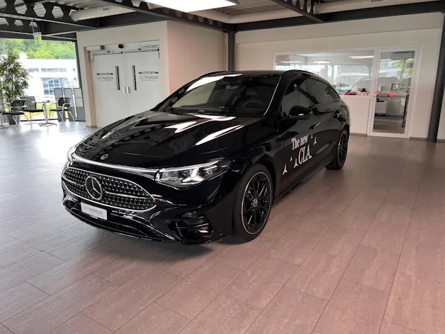 Mercedes-Benz CLA Shooting Brake 220 4Matic 8G-DCT