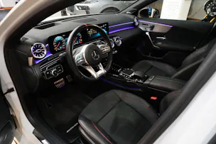 Mercedes-Benz A 35 AMG 4Matic Speedshift