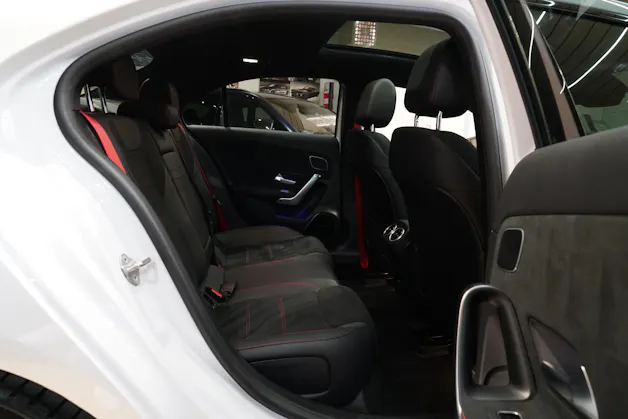 Mercedes-Benz A 35 AMG 4Matic Speedshift