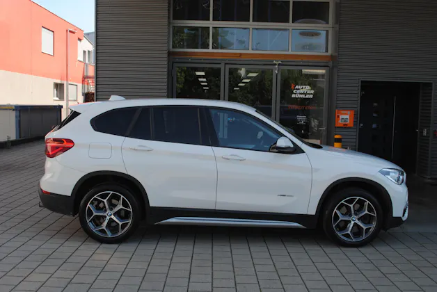 BMW X1 xDrive 20i xLine Steptronic