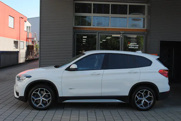 BMW X1 xDrive 20i xLine Steptronic