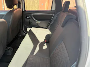 Dacia Duster 1.6 Lauréate 4x4