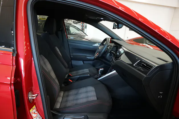VW Polo 2.0 TSI GTI DSG Kings Red Metallic