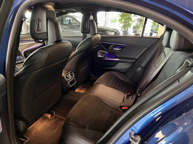 Mercedes-Benz C 300 AMG Line 4Matic 9G-Tronic