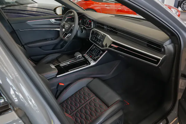 Audi RS6 Avant 4.0 TFSI V8 quattro Carbon Bodykit