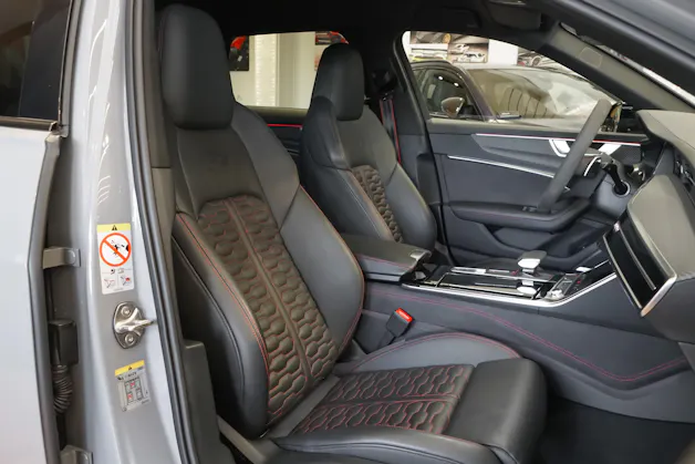 Audi RS6 Avant 4.0 TFSI V8 quattro Carbon Bodykit