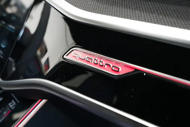 Audi RS6 Avant 4.0 TFSI V8 quattro Carbon Bodykit