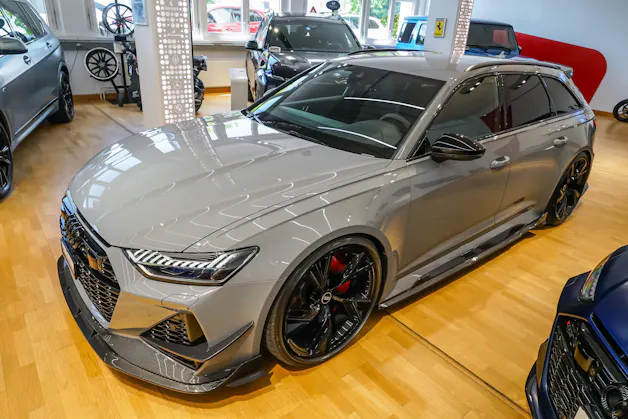Audi RS6 Avant 4.0 TFSI V8 quattro Carbon Bodykit
