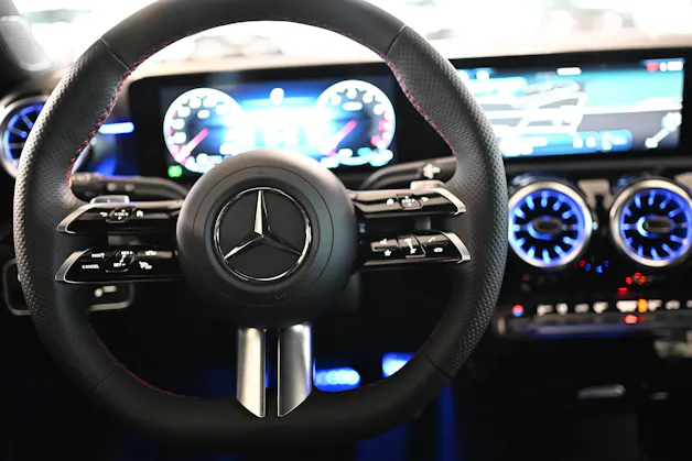 Mercedes-Benz A 180 7G-DCT
