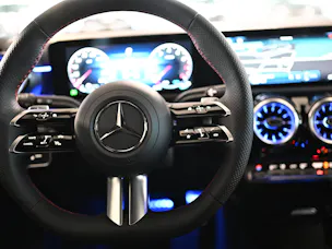 Mercedes-Benz A 180 7G-DCT