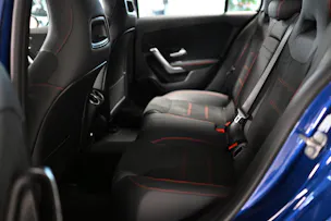 Mercedes-Benz A 180 7G-DCT