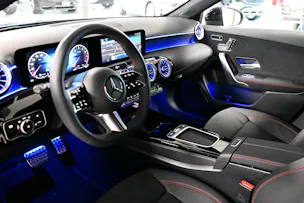 Mercedes-Benz A 180 7G-DCT