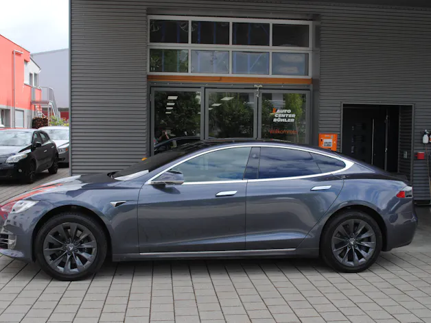 Tesla Model S Maximale-Reichweite